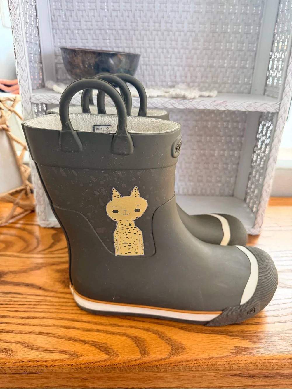 Kids Gray Rain Boots with Yellow Cat Accent